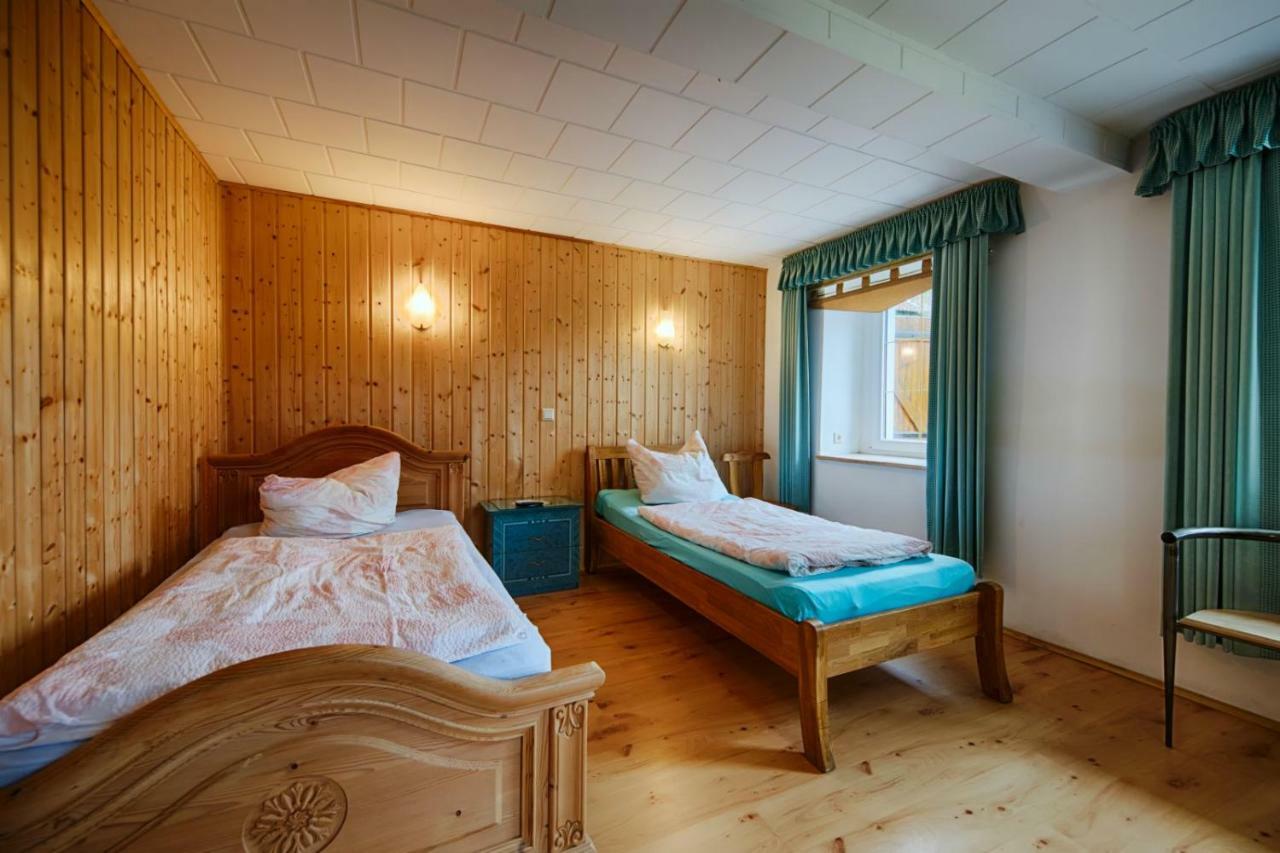 Haus Rabenswalde Villa Garnbach Luaran gambar